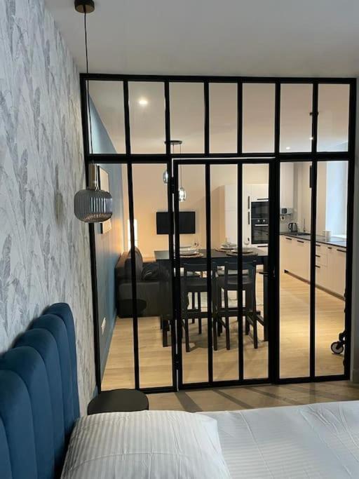 Appartement Pour 1A2 Personnes#2 Lyon Bagian luar foto